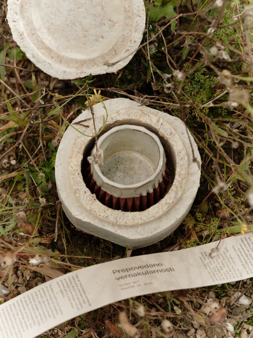 čajni set prepovedane vernakularnosti-photo_cover